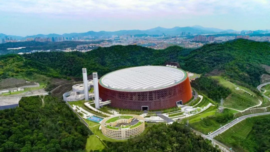 垃圾焚烧发电厂的 “超净” 秘密：深能环保烟气处理技术全解析